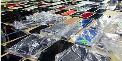 Cep telefonu alacaklara güzel haber! 3'te 1 fiyatına satılıyor