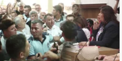 Çerçioğlu AKP'ye çabuk uyum sağladı: Aydın'da gergin anlar!