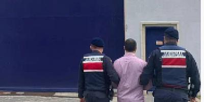 Cezaevinden kaçtı, camide uyurken yakalandı