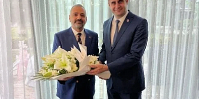 CHP'li başkan görevi ev hapsinde devretti