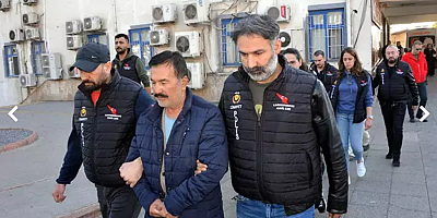Cinayete kurban gittikleri ortaya çıkan kız kardeşlerin davasında sanıklar birbirini suçladı