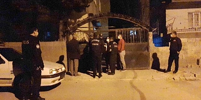 SON DAKİKA Cinnet getiren anne çocuğunu bıçak ile rehin aldı