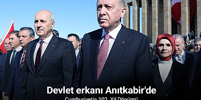Cumhurbaşkanı Erdoğan başkanlığındaki devlet erkanı Anıtkabir’i ziyaret etti