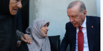 Cumhurbaşkanı Erdoğan Rize’de komşularını ziyaret etti