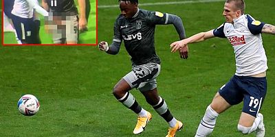 Darnell Fisher, maçta Callum Paterson'ın cinsel organına iki kez elledi