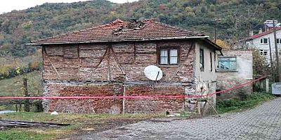 Deprem sonrası binadaki hasar gün aydınlanınca ortaya çıktı