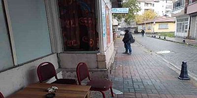 Devrek'te Ülkü Ocağı'nın camları kırıldı