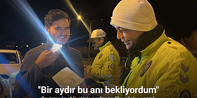 Ehliyetini zarftan çıkarmak için 1 ay torpidoda tutup çevirmeye girmeyi bekledi