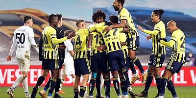 Erzurumspor maçının kadrosuna alınmayan Serdar Aziz, sosyal medya hesabından her şeyi sildi
