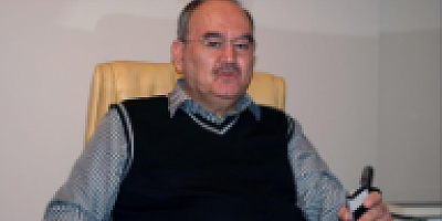 Eski İzmir Büyükşehir Belediye Başkanı Burhan Özfatura vefat etti