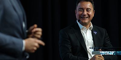 ‘Fikir ve üretim üssü olan bir Türkiye hayal ediyoruz’