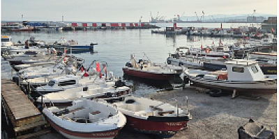 Fırtınanın ardından balıkçılar yeniden denizde: Büyük tekneler Karadeniz’e açıldı