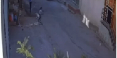 Gaziantep’te güpegündüz çocuk kaçırma girişimi son anda engellendi