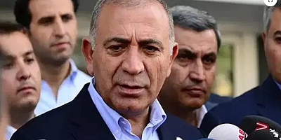 Gürsel Tekin’den Özgür Özel’e Sert Yanıt: Görüşmeyeceğim, Hakkımı da Haram Ediyorum