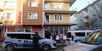 Hapisten yeni çıkan koca tartıştığı eşini bıçakladı, komşusu sinir krizi geçirdi