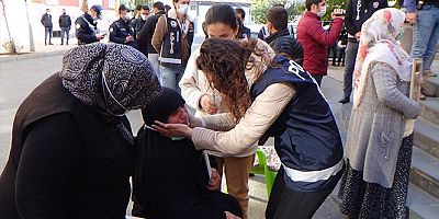 HDP'lilerle evlat nöbetindeki aileler arasında gerginlik
