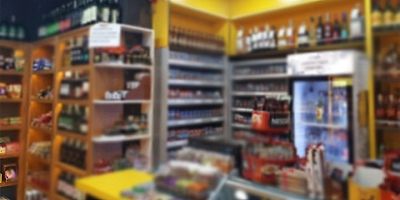 İçki satışı yaptığı için gözaltına alınan esnaf: 