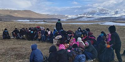 İran'a geçmek isteyen 59 düzensiz göçmen yakalandı