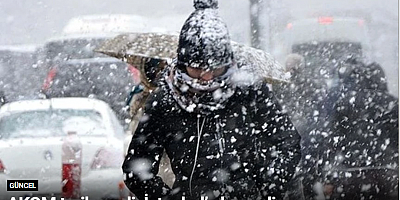 İstanbul Büyükşehir Belediyesi Afet Koordinasyon Merkezi (AKOM), haftalık hava tahmin raporunu paylaştı. Açıklamaya göre, İstanbul’da sıcaklıklar yeni hafta başında 5 derecenin altına düşecek, pazartesi günü ise kentte karla karışık yağmur bekleniyor.