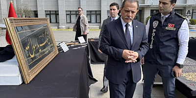İstanbul'da dev operasyon: Interpol'ün aradığı hat, mozaik, sikke... Neler bulundu neler
