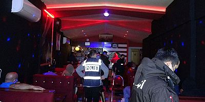 İzmir'de eğlence mekanına korona virüs baskını: 110 bin lira ceza