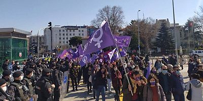 Kadınlar Kadıköy'de haykırdı: 