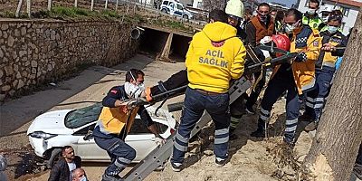 Kanalına uçtu 3 yaralı