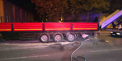 Karadeniz Ereğli’de seyir halindeki tırın lastikleri alev aldı