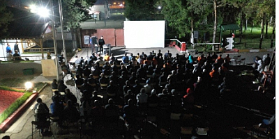 Kars’ta yükümlülere film gösterisi yapıldı