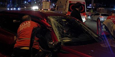 Kartal'da 10 aracın karıştığı zincirleme kazada 2 kişi yaralandı