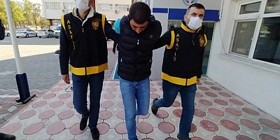 Kendisinden ayrılmak isteyen kadını 6 yerinden bıçaklayıp öldürdü