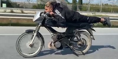 Kısıtlamada motosikletle yüzüstü son sürat tehlikeli yolculuk