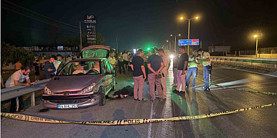 Kontrolünü kaybettiği otomobilde can verdi: Araçtaki alkol şişesi dikkat çekti
