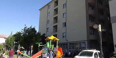 Kötü koku gelen evden ceset çıktı