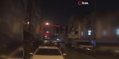 Küçükçekmece'de iki grup arasındaki sözlü tartışma taşlı sopalı kavga dönüştü