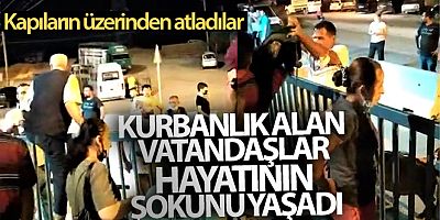 Kurbanlıklarını kesebilmek için kapıların üzerinden atladılar