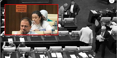 Mamak Belediye Başkanı Şahin, AK Partili Meclis Üyesinin Sözleri Üzerine Salonu Terk Etti