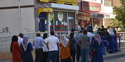 MESAFESİZ KUYRUKLAR ENDİŞELENDİRİYOR