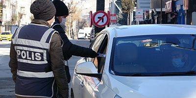 Polis ekiplerinin eksi 10 derecede kısıtlama denetimleri sürüyor