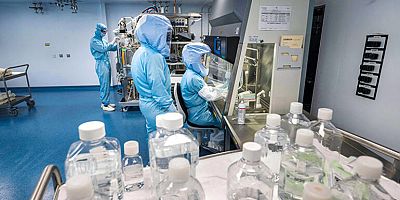 Prof. Dr. Mehmet Ceyhan'dan tek doz koronavirüs aşısı uyarısı! 'Hayatlarını kaybedebilirler!