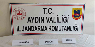 Ruhsatsız silah taşıyan 4 şüpheli yakalandı