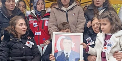 Şehit astsubayın eşinden oğluna: Başını dik tut, senin baban kahraman