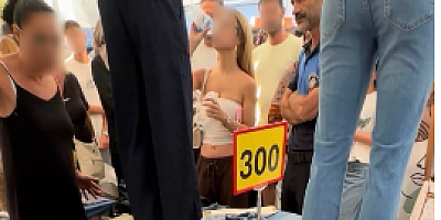 Semt pazarında kot pantolon iadesi gerginliği
