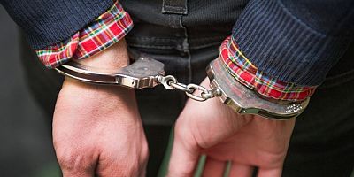 SON DAKİKA Bildiriyi imzalayan 10 emekli amirale gözaltı