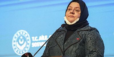 SON DAKİKA Çocuk bedeni üzerinde iç çamaşırı reklamları durduruldu!