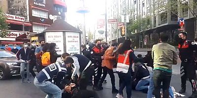 SON DAKİKA İstanbul'da 1 Mayıs eylemlerine polis müdahalesi: Yaklaşık 60 kişi gözaltında!