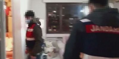 SON DAKİKA Sosyal medyadan uyuşturucu satan İranlıların lüks sitede bulunan dairesine  baskın