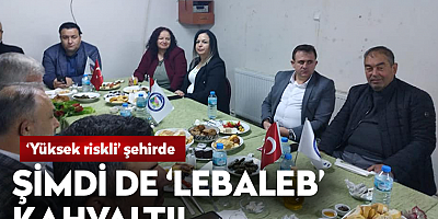 SON GELİŞME AKP  her şey serbest Manisa'da 'lebaleb' kahvaltı
