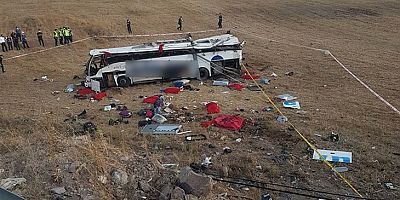 SON GELİŞME Balıkesir'de yolcu otobüsü devrildi: 14 kişi hayatını kaybetti, 18 yaralı var