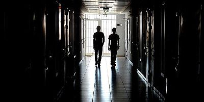 SON GELİŞME Tutuklular yerde yatırılıyor cezaevinde ranzalar doldu